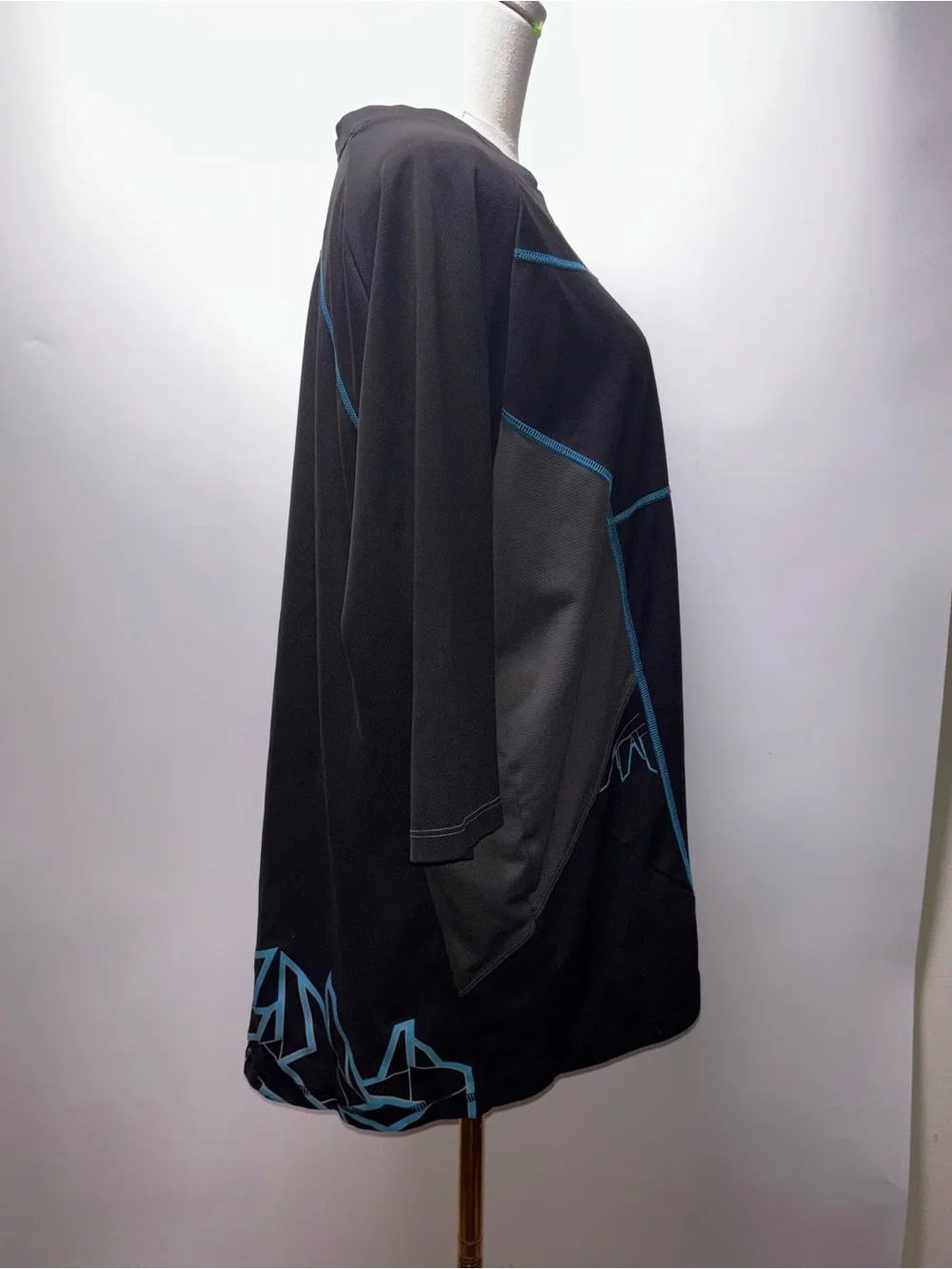 The North Face Cryptic Series Technical Performance Athletic Top Size L